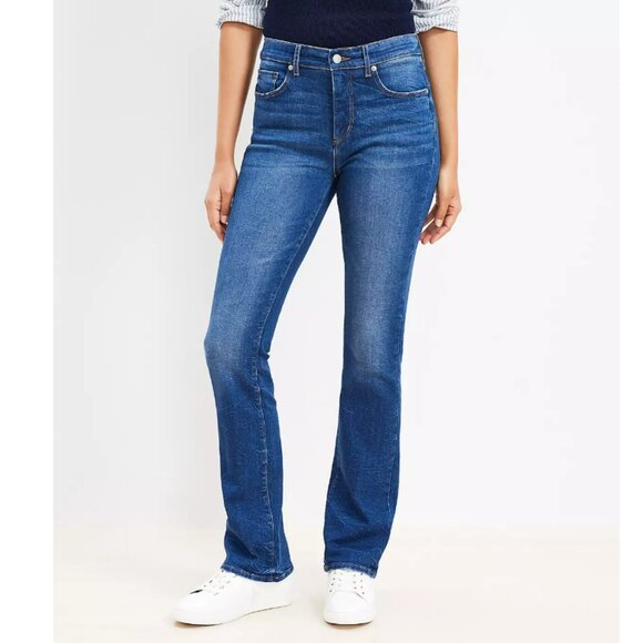 LOFT Mid Rise Boot Jeans in Vintage Dark Wash Size 28 - Picture 1 of 13